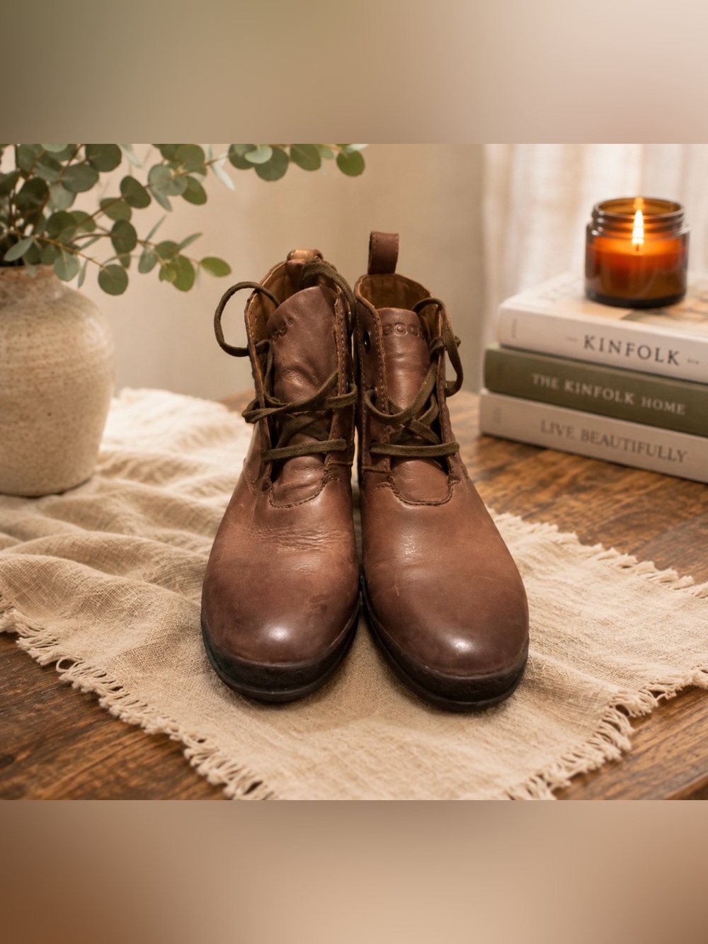 Bogs size 8.5 Carrie Chukka ankle boots